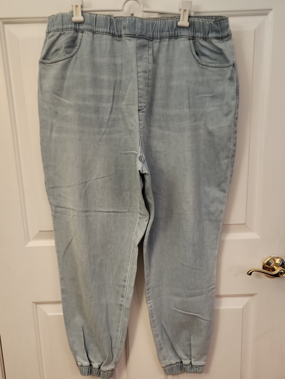 LOFT Light Wash Elastic Waist Jogger Pants